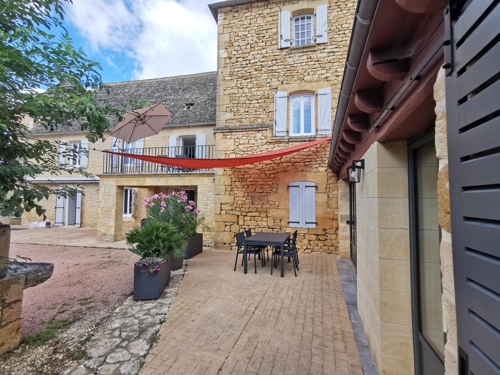 Hotel Domaine Jolidetour Climatise, Piscine Et Tennis Prives Saint-Crépin-et-Carlucet Exterior foto