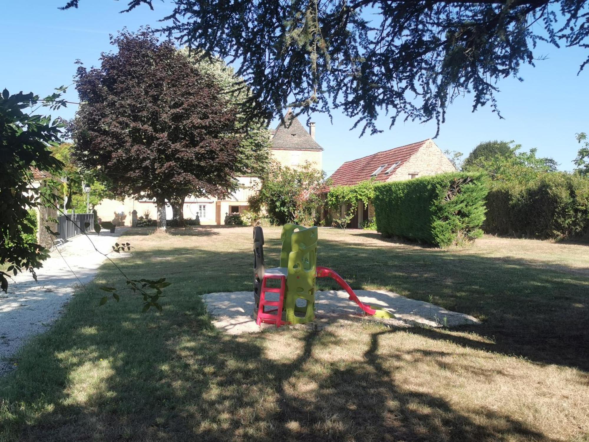 Hotel Domaine Jolidetour Climatise, Piscine Et Tennis Prives Saint-Crépin-et-Carlucet Exterior foto